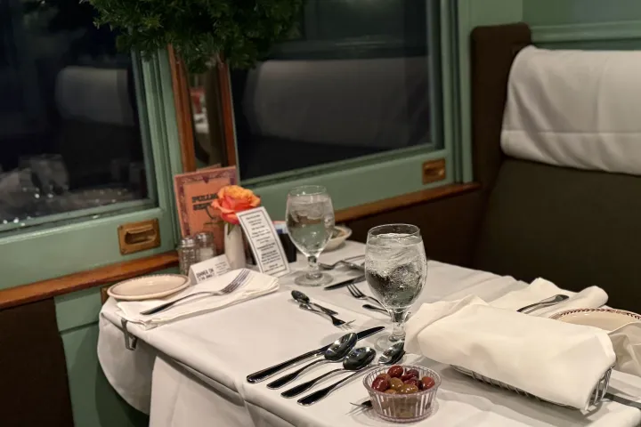 Join Us for a Memorable Christmas Dinner Train Ride This Holiday Season