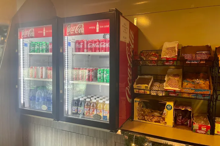 If you're looking for a fun, family-friendly activity, take a ride on the Hiwassee Loop and Copperhill Special train. Snack items are available for sale on the train, including soft drinks, coffee, water, chips, crackers, and candy bars.