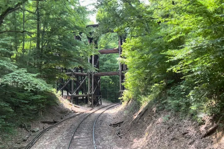 Hiwassee Loop is an amazing train ride that takes you through the beautiful mountains of Tennessee.