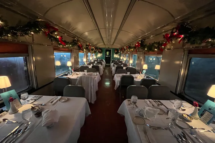 Reserve Your Spot on the Christmas Dinner Train for an Unforgettable Evening