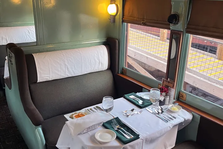 Enjoy a Relaxing Evening with Exquisite Dining on a Restored Train – Book Now!