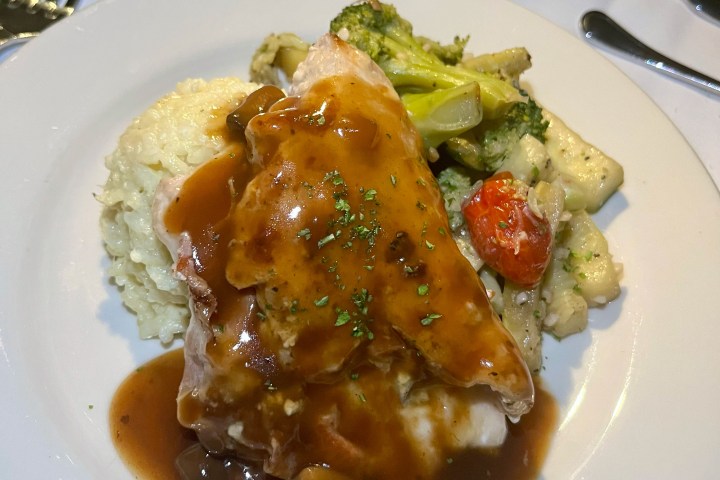 Make Memories Aboard the Chattanooga Dinner Train – Book a Table for Two or More!