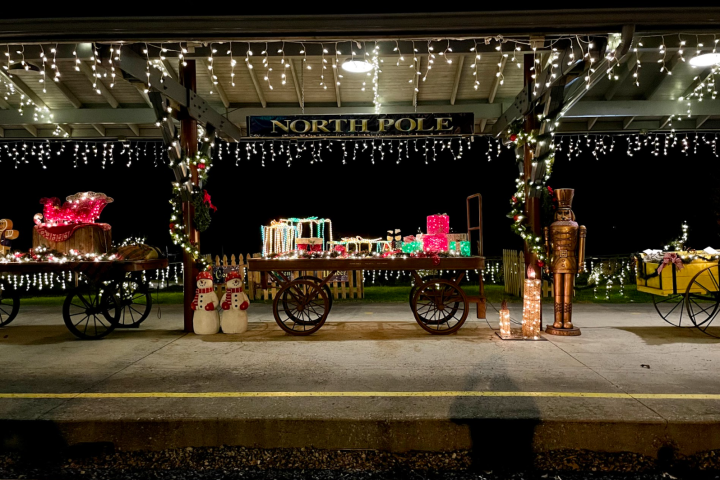 The North Pole Limited train ride is a popular family tradition that has been going on since 1999. During the holiday season, riders are taken on an imaginary journey to the North Pole. The North Pole Station is a festive place with christmas gifts for everyone.