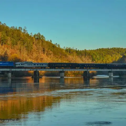 Rail Adventures Await: Tennessee's Autumn Spectacle.