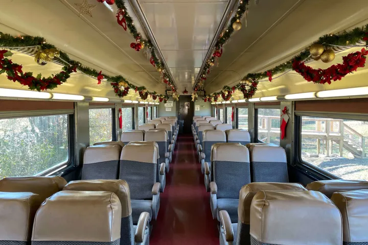 Celebrate with Santa: Hiwassee's Premier Holiday Train Ride!
