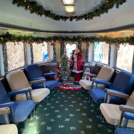 Gingerbread, Bells, and Santa: Hiwassee Train's Festive Offer!