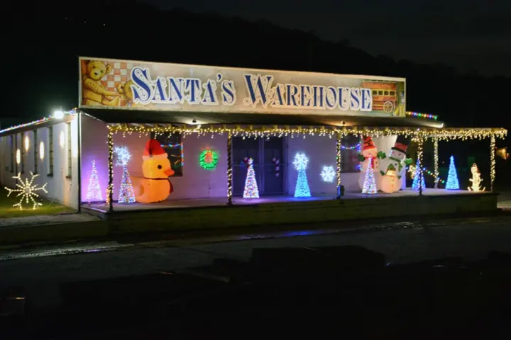 Whimsical Winter Rides: Dive into North Pole Legends!