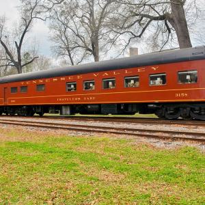 Culinary Rails: Indulge in Tennessee's Train Dinners.