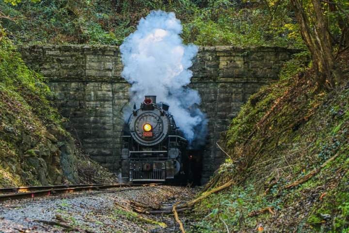 All Aboard the Summerville Steam Special – A Classic Train Journey Through Georgia Awaits