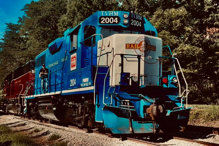 Scenic Copperhill Train Ride: Book Now