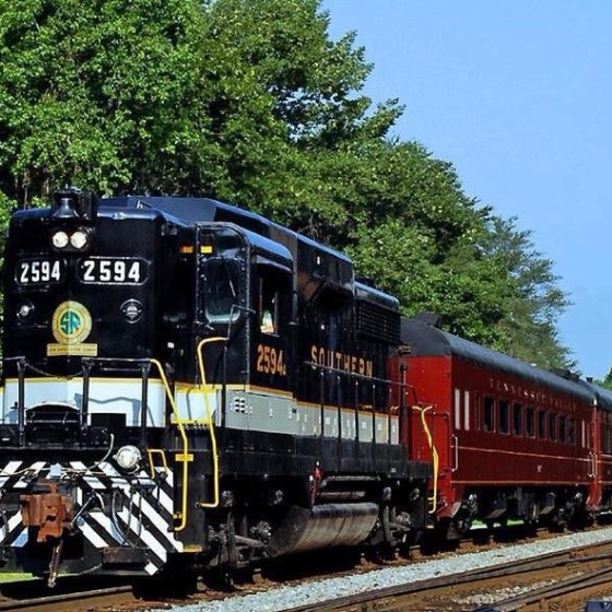 The Unique Design of Southern Railway 2594: A GP-30 Highlight