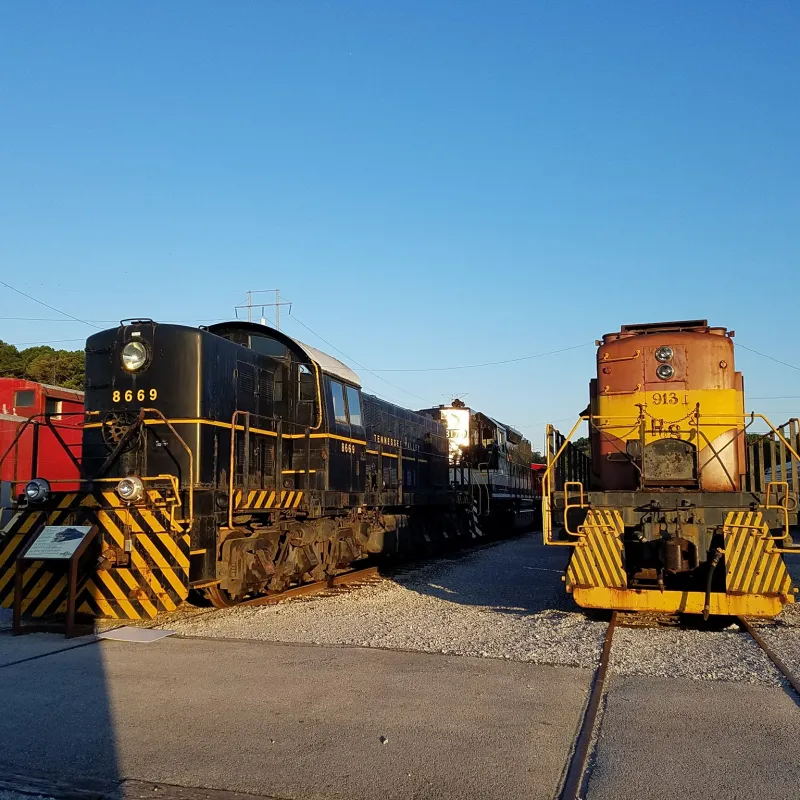 The Unique Six-Axle Design: Unraveling the History of the U.S. Army 8669 Locomotive