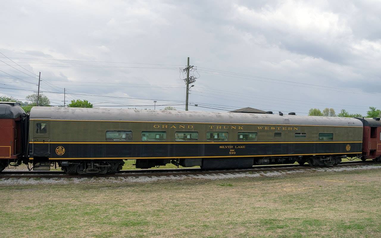 Meals in Motion: The Charm of Tennessee Dinner Trains.