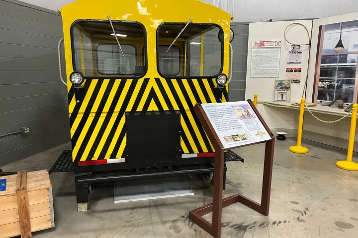 a school bus that is sitting on a bench