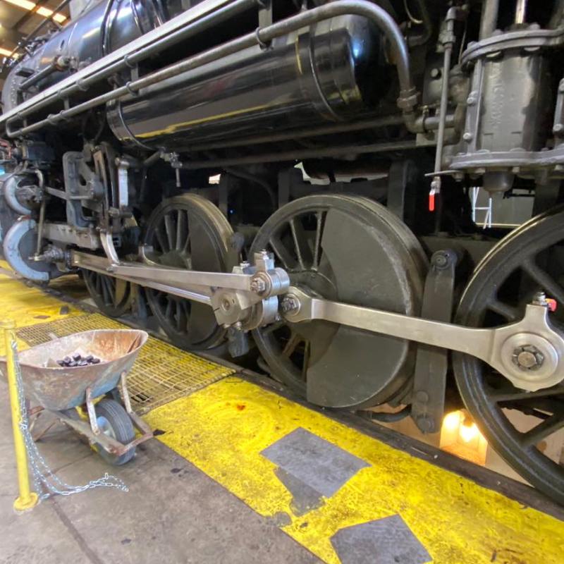 Behind 4501's Shine: A Tale of Teamwork & Tradition