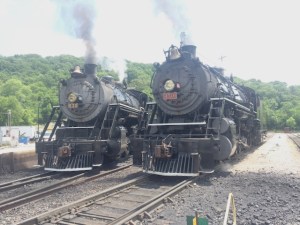 Steam Star #630 Lights Up the Evening Ridge Runner!