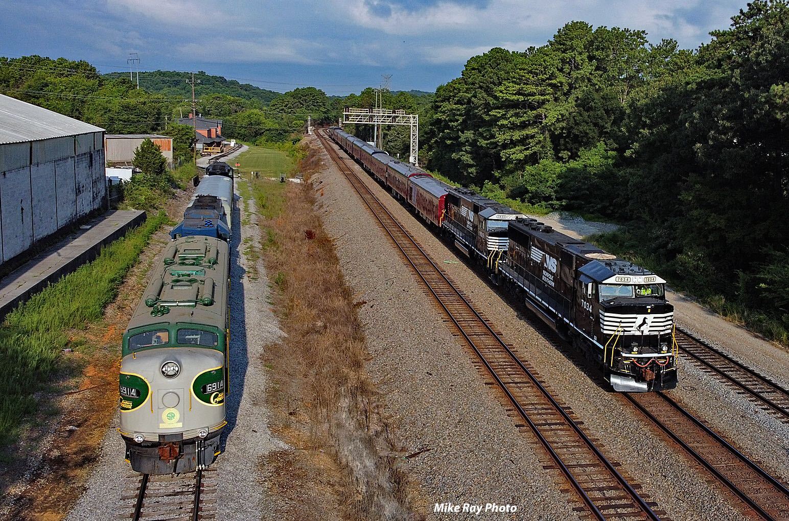 Norfolk Southern and E8 Unite on the Tracks