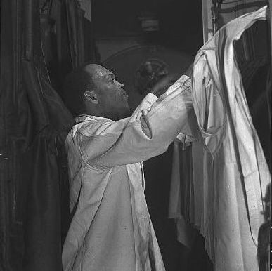 Behind Luxury Trains: Pullman Porters and Their Quest for Equality Behind Luxury Trains: Pullman Porters and Their Quest for Equality