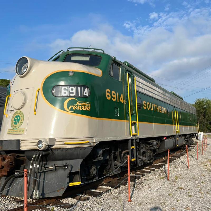 Journey Through Time: Discover 6914 and The U.S. Army’s 1952 Steam Engine 610 at Grand Junction!
