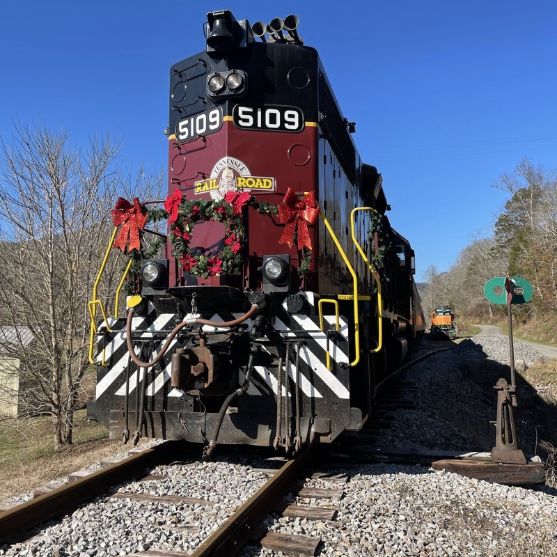 Delano's Hiwassee Train: The Ultimate Holiday Experience on Rails