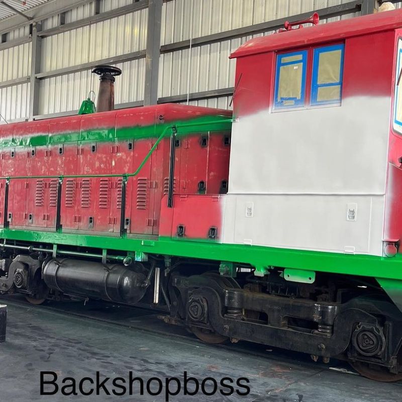 Old Meets New: SW8 #2000's Modern Livery!