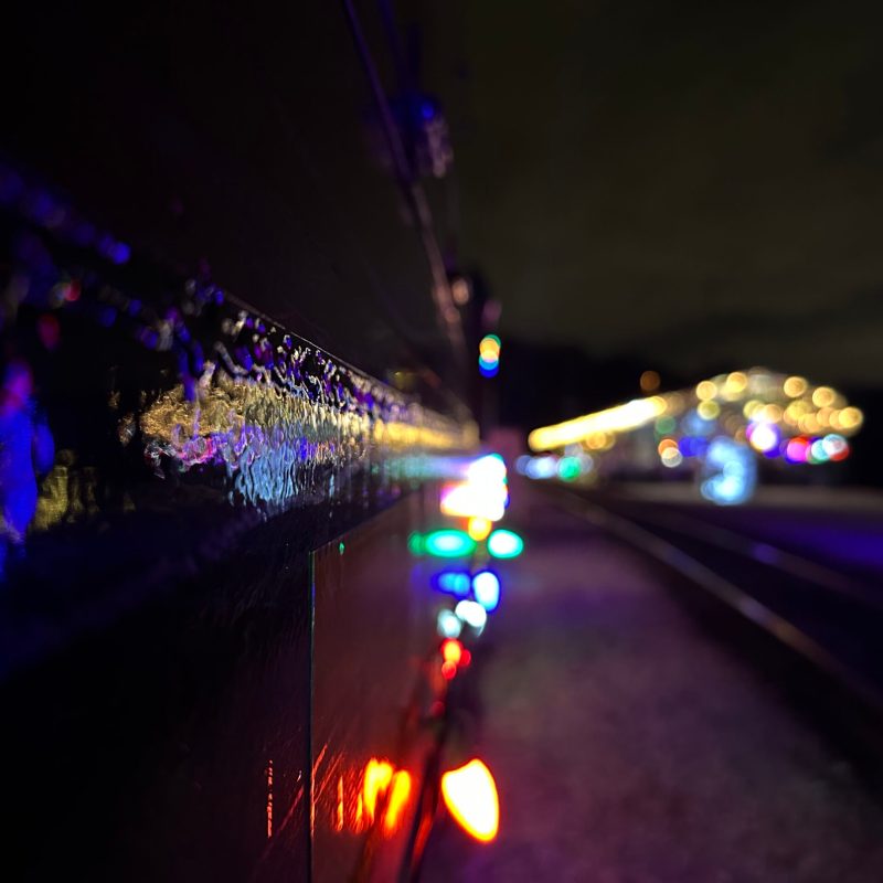 Holiday Lights Train - Illuminate Your Evenings