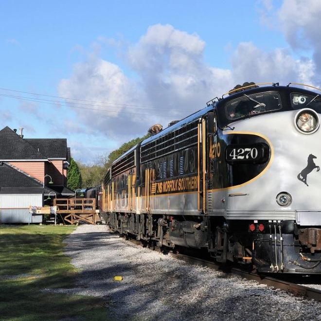 TVRM Hosts Norfolk Southern's Inspection Train Event