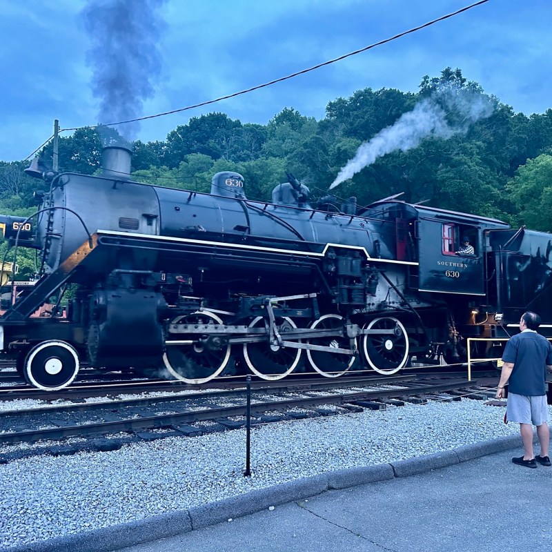 Celebrate 2024 with Evening Ridge Runner Train Rides!