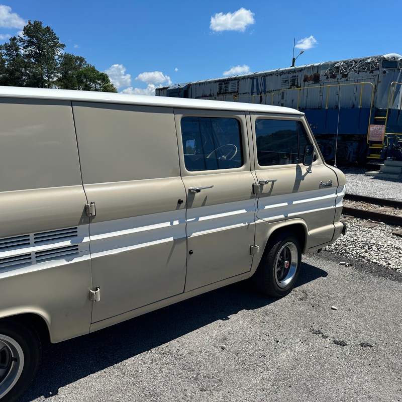 Join Us for a Vintage Car and Train Event!
