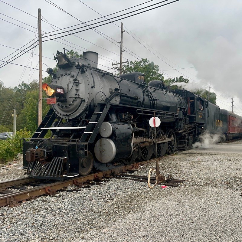 Embark on the Summerville Steam Special – A Scenic Autumn Journey with Historic Engine #4501!