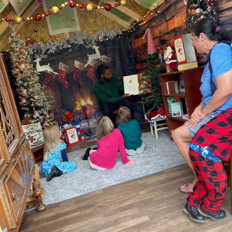 Experience TVRM’s Holiday Train Rides