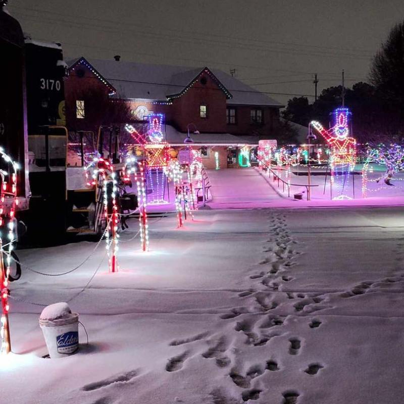 Stunning Snowfall Scenes at Tennessee Valley Railroad Museum