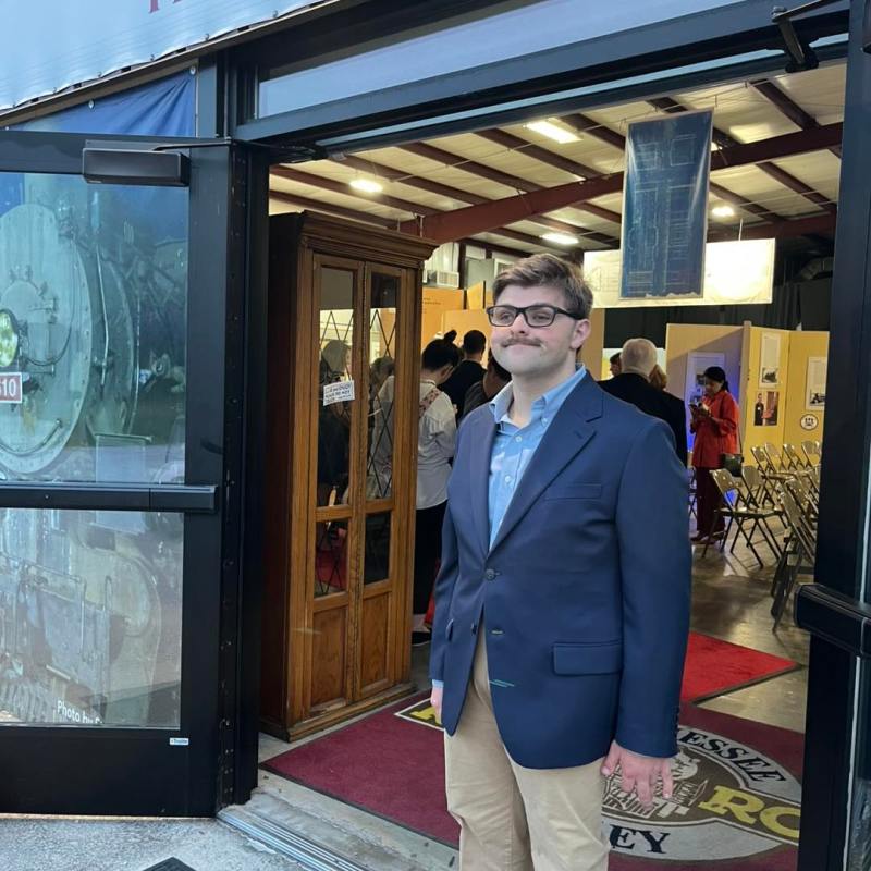 Film Premiere Honors American Railroads